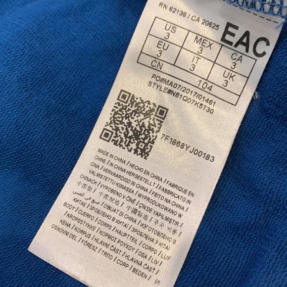 Guess Zipper Hoodie Jacket in Blue/Red/Yellow in Size 3T with Guess Logo - Picture 6 of 7